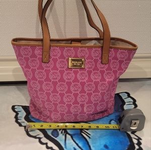 Micheal kors tote bag
